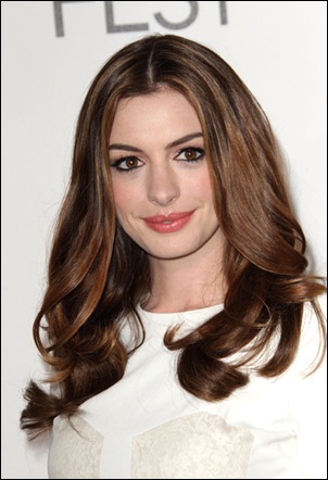 Anne Hathaway Long Hairstyles Long Center L98eCmMSsIll