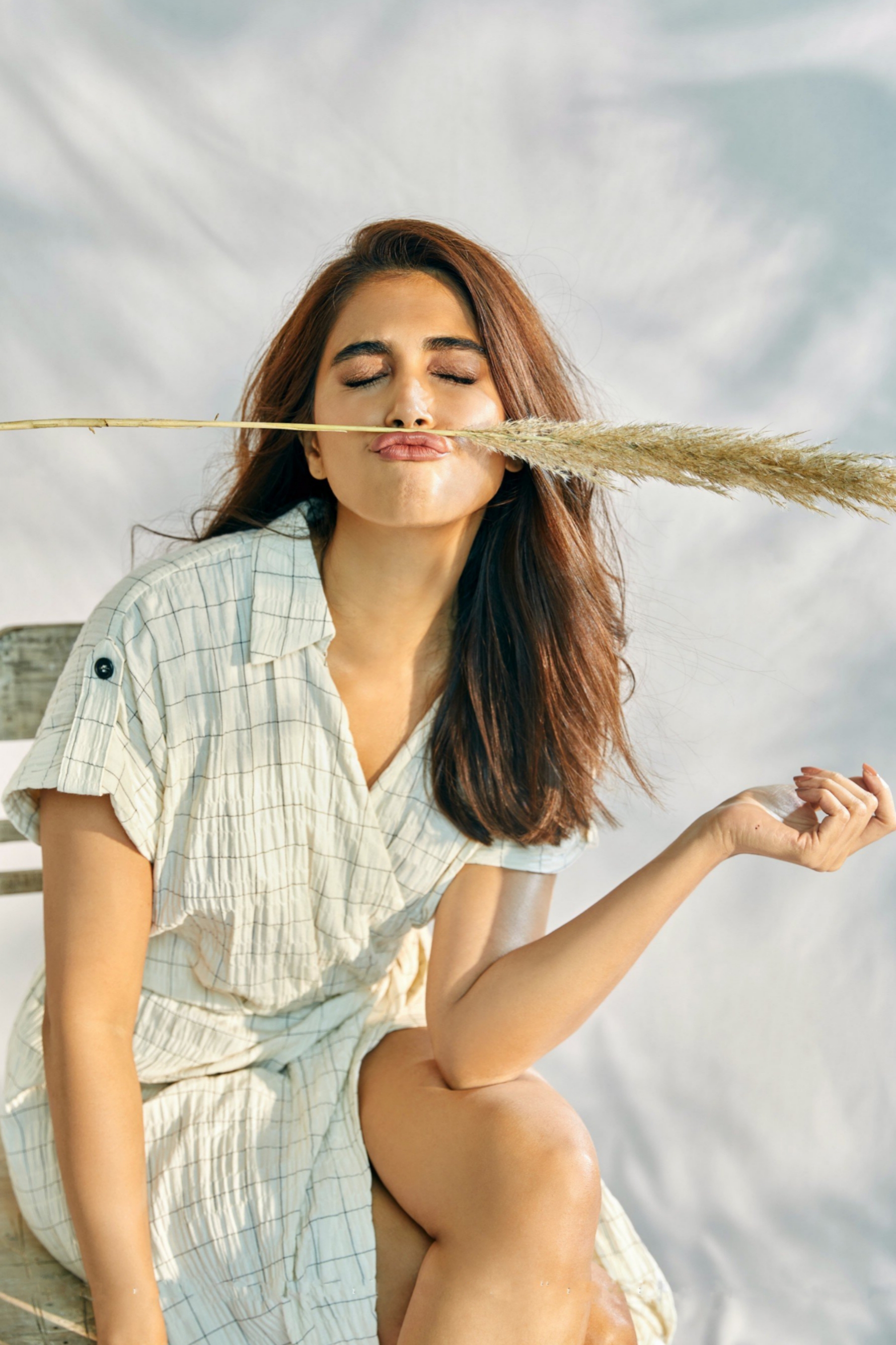 Pooja Hegde HD UHD High Re-Solution Photo