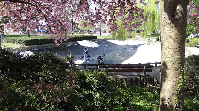 Hernieuwde werkzaamheden vijver Molenstraat/Oude Doelenstraat/Wilhelminalaan in Zevenaar, april 2019