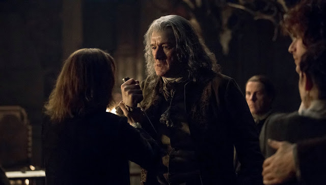 Abuelo de Jamie, 2x08 "The Fox's Lair" de 'Outlander'