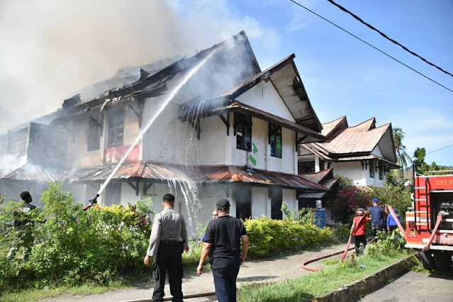 Gustav Urbinas Ungkap Upaya Polisi Tangani Kasus Pembakaran Asrama PGSD.lelemuku.com.jpg