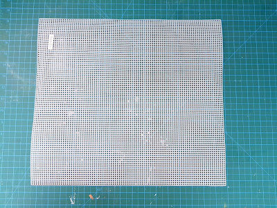 Plastic canvas sheet