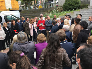 reunión de la alcaldesa con los vecinos de Burtzeña