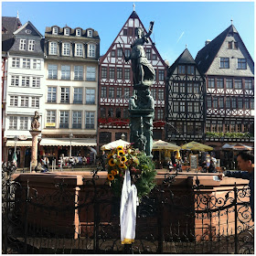 Gerechtigkeitsbrunnen, Römerberg, Frankfurt