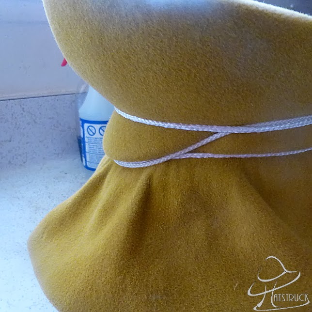 How to use a ribbon block for hat making