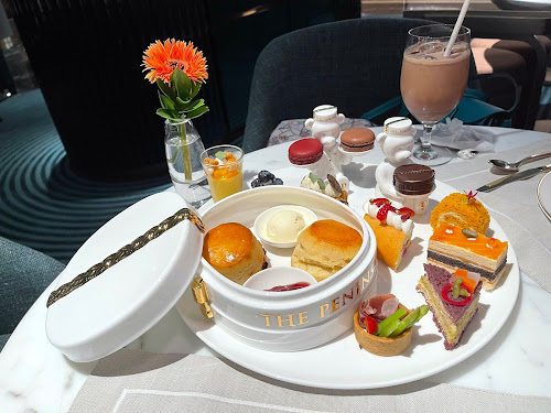 The Peninsula Boutique & Café Hong Kong - Afternoon indulgence tea set