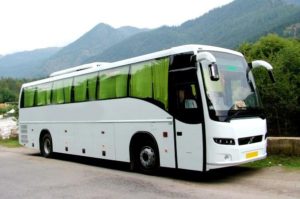 वाशिम खाजगी ट्रॅव्हल्सनी प्रवाशांकडून आकारावयाचे भाडेदर निश्चित - Washim Private Travels : Fixed bus booking fares to be charged from passengers