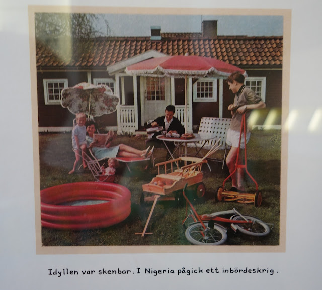 Idyll imbördeskrig utställning Jan Stenmark bild pool och svensk röd stuga