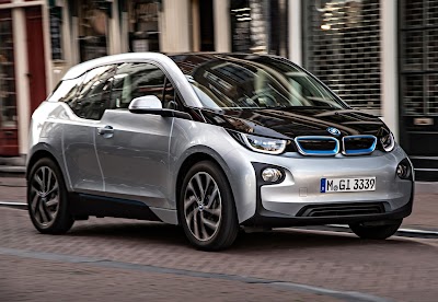 Το BMW i3 αυξάνει την αυτονομία του στα 200 χλμ. με μια φόρτιση