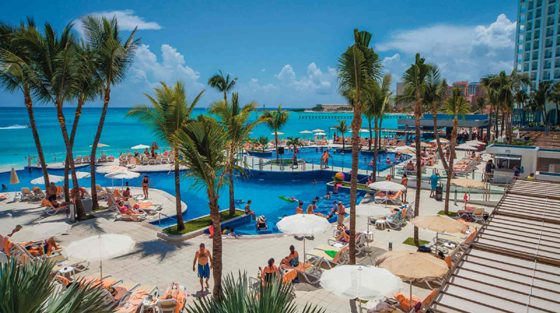 The 10 Best All-Inclusive Resorts in Cancun for Families