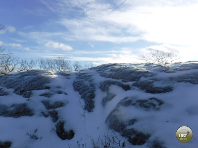 Capa de hielo en roca the Panther Mountain Harriman State Park