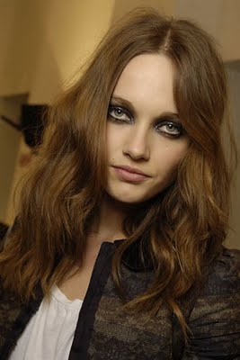 Long Center Part Romance Hairstyles, Long Hairstyle 2013, Hairstyle 2013, New Long Hairstyle 2013, Celebrity Long Romance Hairstyles 2255
