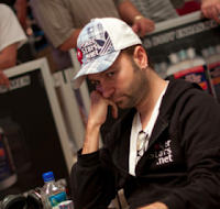 Daniel Negreanu, 2011 WSOP Event No. 40, Day 2