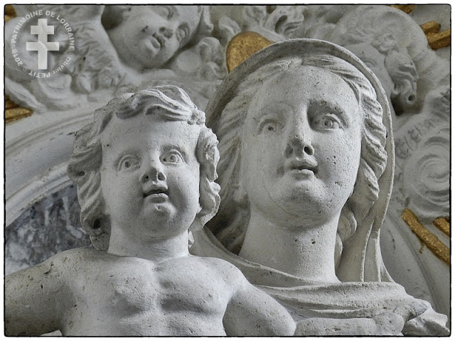 PONT-A-MOUSSON (54) - Vierge à l'Enfant (XVIIIe siècle) de l'église Saint-Martin