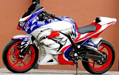 Modifikasi Kawasaki Ninja 250R Air Brush