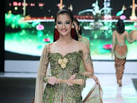 Model Kebaya Lengan 34 Terbaru