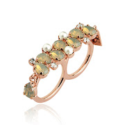 Anel com Cristais Swarovski e Pérolas de R$ 298,00 por R$ 208,60