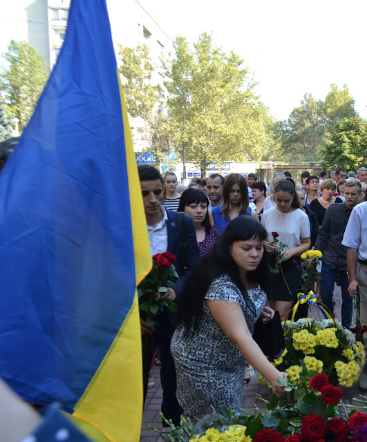 Покладання квітів до пам’ятника В.Лягіна, керівника Миколаївської підпільної групи «Центр».