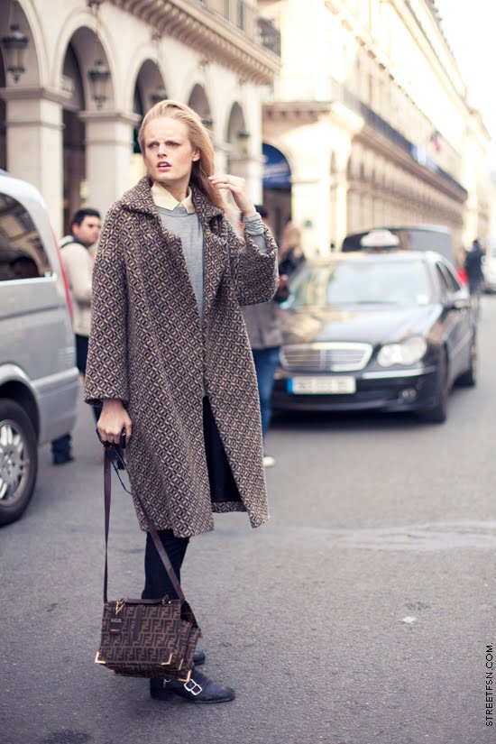 Hanne Gaby Odiele _ du louvre. Paris