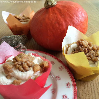 Pumpkin spice cupcakes with cinnamon frosting