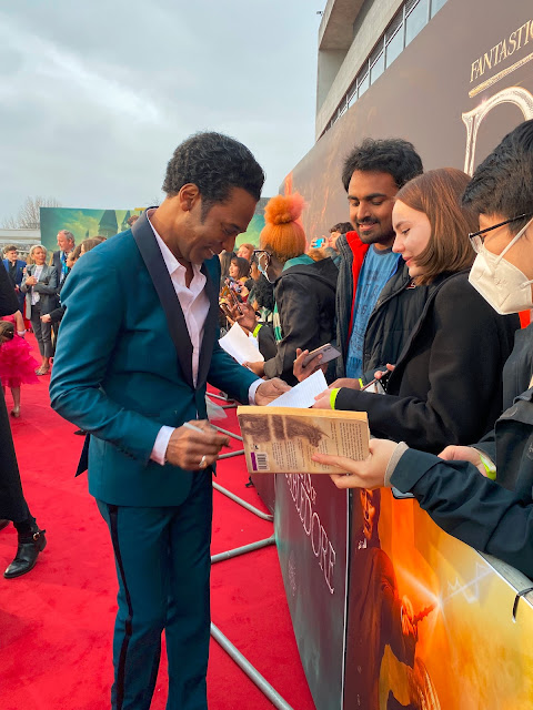 Confira fotos do elenco na première mundial de 'Os Segredos de Dumbledore' | Ordem da Fênix Brasileira