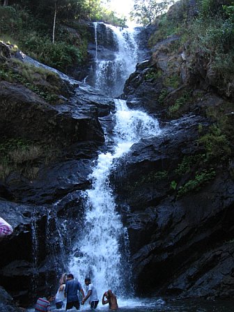 Majestic Irpu falls