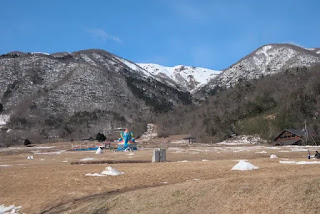 雪の溶けたスキー場