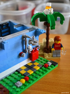 lego beach house - the outdoor shower