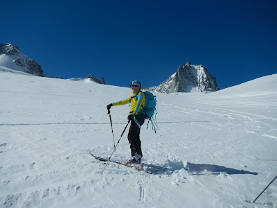 Vallée Blanche par la pointe Helbronner descente par le glacier de la Vierge