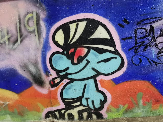 Lawson Street Art | Pedestrian Tunnel full of smurfs