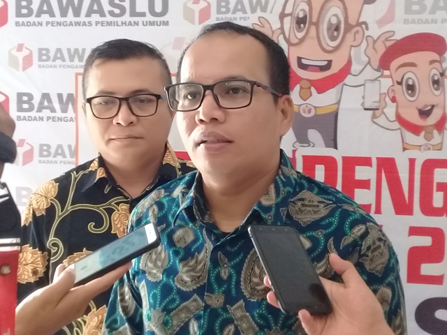 Komisioner Bawaslu Sumbar Vifner Himbau,  ASN Padang Pariaman Untuk Netral Pada Pemilu 2019