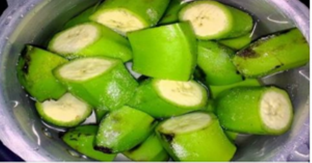 Health : This Green Banana Mixture Will Control Diabetes And Reduce Your Weight And Cholesterol Levels