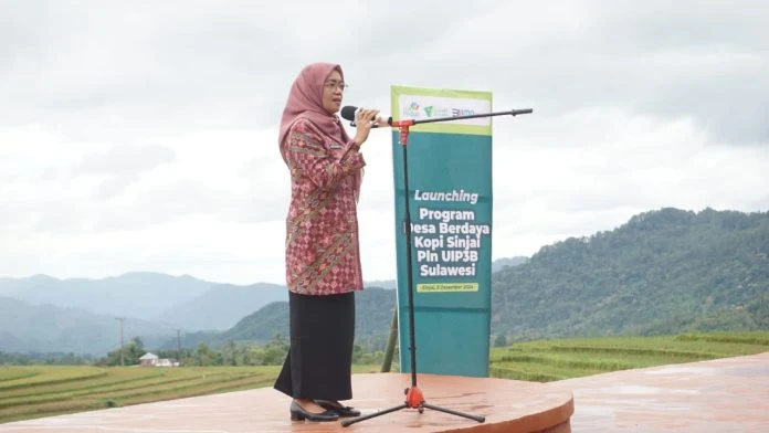 Staf Ahli Bupati Resmikan Desa Berdaya di Sinjai Barat