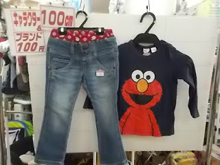 キャラクター＆ブランド100円子供服、ジーンズとＴシャツ100㎝