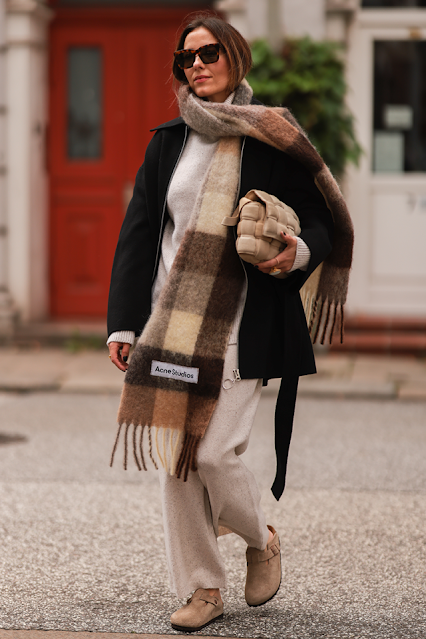 come indossare la sciarpa how to wear scarf scarf outfit outfit sciarpa streetstyle sciarpa idee outfit sciarpa fashion blog italiani Italian fashion blog