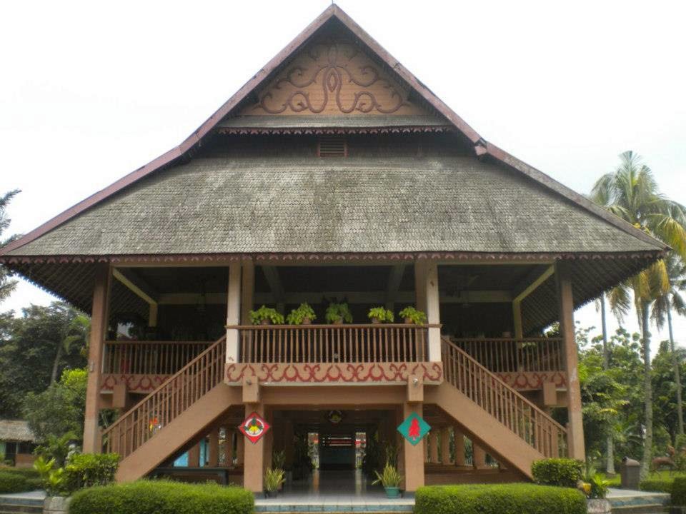  sulawesi barat rumah adat tongkonan provinsi sulawesi tengah rumah