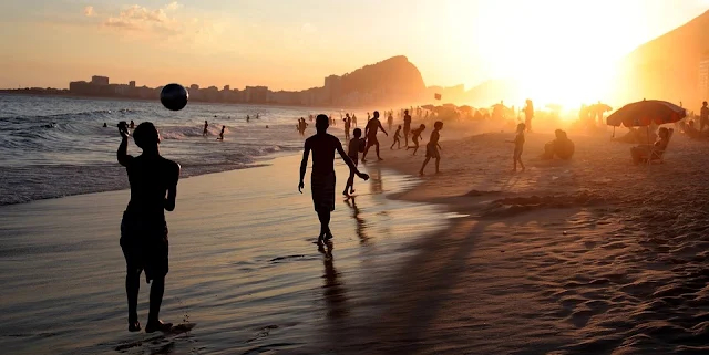 Image Attribute: Copacabana Beach, Rio de Janeiro, Brazil by Paulo Duarte / Source: Pixabay.com