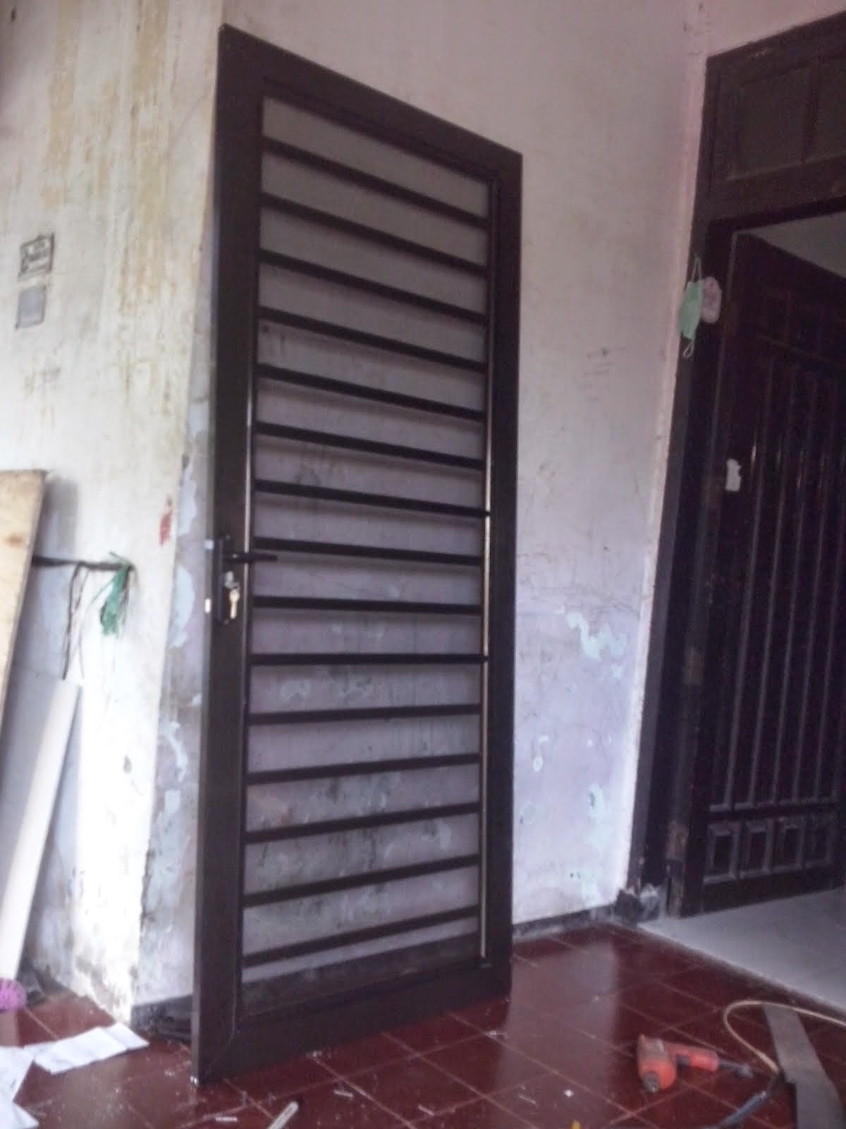 081334151374 servis pintu kaca Jasa Bongkar Pasang Kusen 