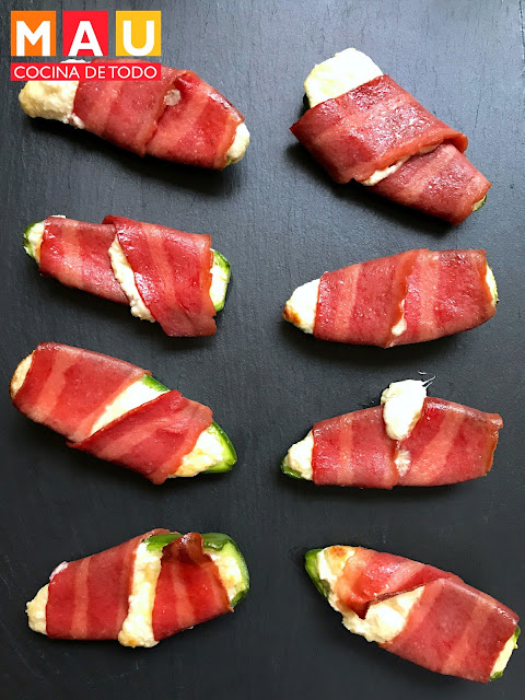 receta jalapeño poppers rellenos de queso envueltos en tocino pavo cerdo botana facil