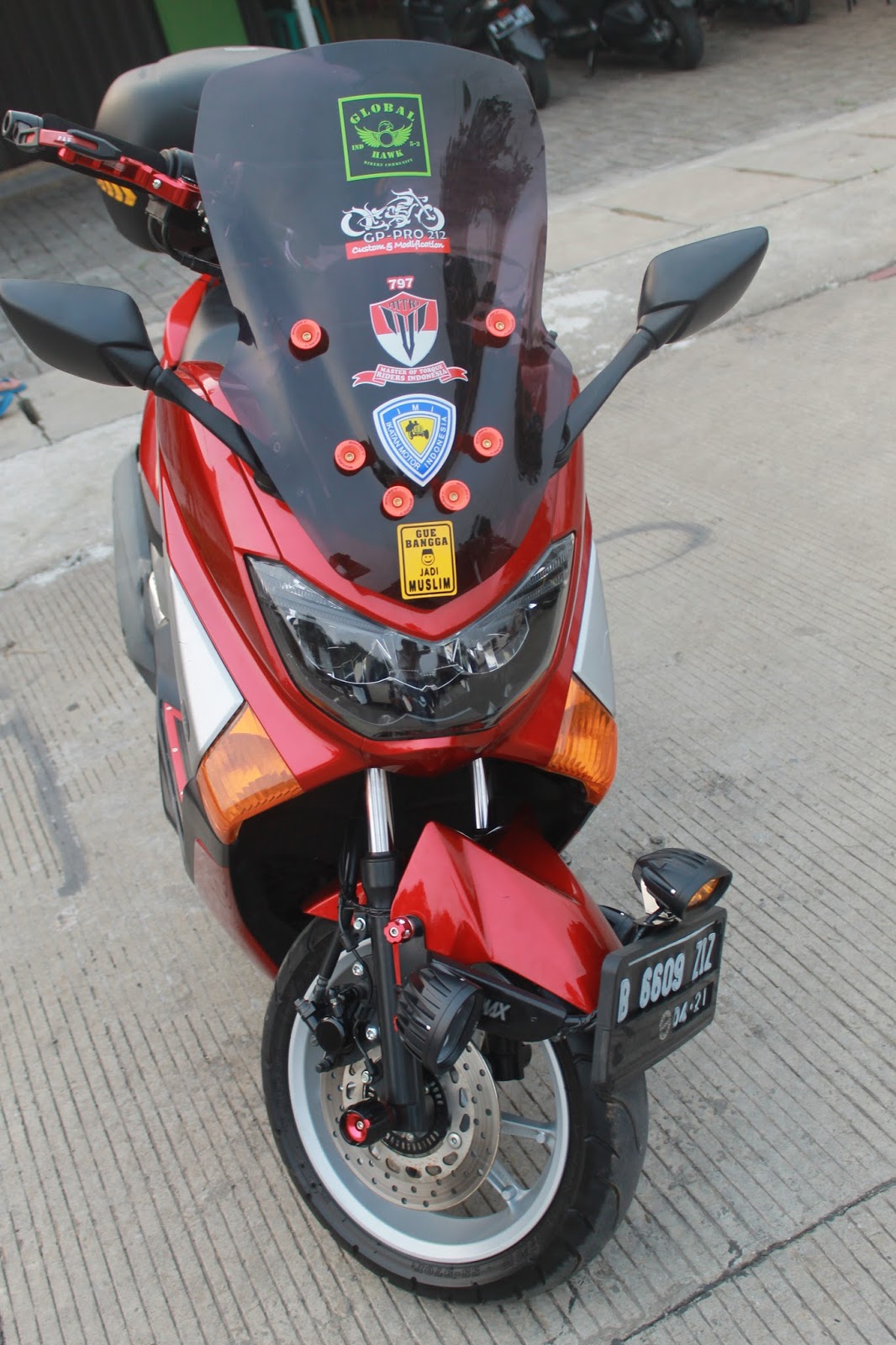 Custom Dan Modifikasi Yamaha NMAX Merah Th 2016