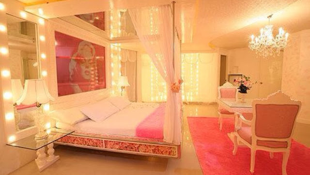 Girly Bedroom Decor