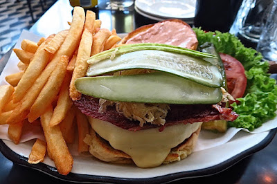 Black Tap, reuben burger