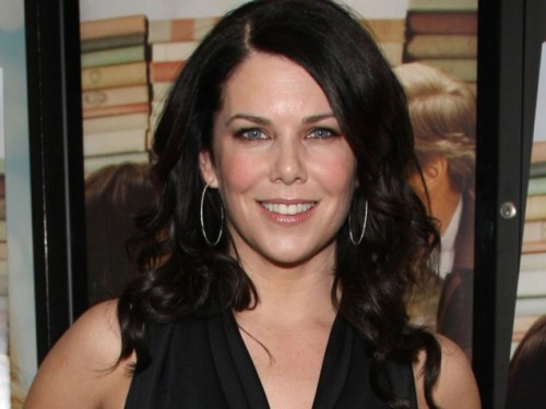 Parenthoods Lauren Graham is writing a novel