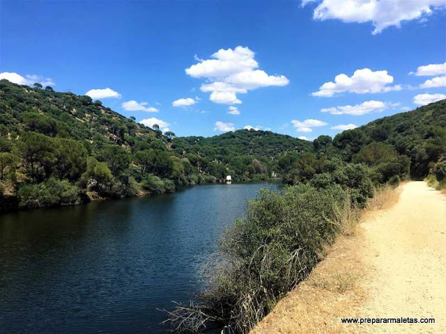 senderismo fácil Embalse de Picadas Madrid