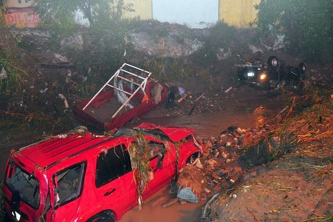 Evalúan zona de desastre en la autopista México-Querétaro