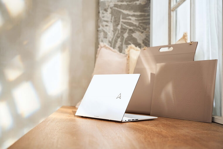 ASUS Zenbook S 13 OLED