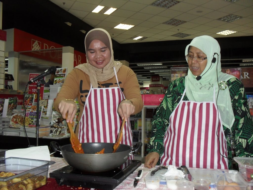 :: Seindah Bicara Sesedap Rasa ::: Demo Masakan Bersama 