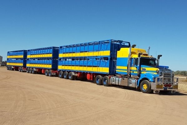 Os maiores caminhões do mundo estão na Austrália