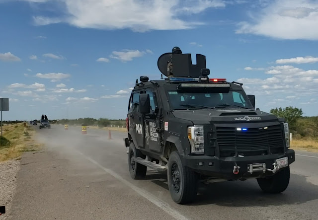 Fotos: Balacera en la carretera Hidalgo-N. Laredo entre GATES-SEDENA donde dejo a 9 Sicarios del CDN con el pecho pa arriba