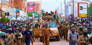 Une intervention militaire au Niger serait «une déclaration de guerre» au Burkina et au Mali
